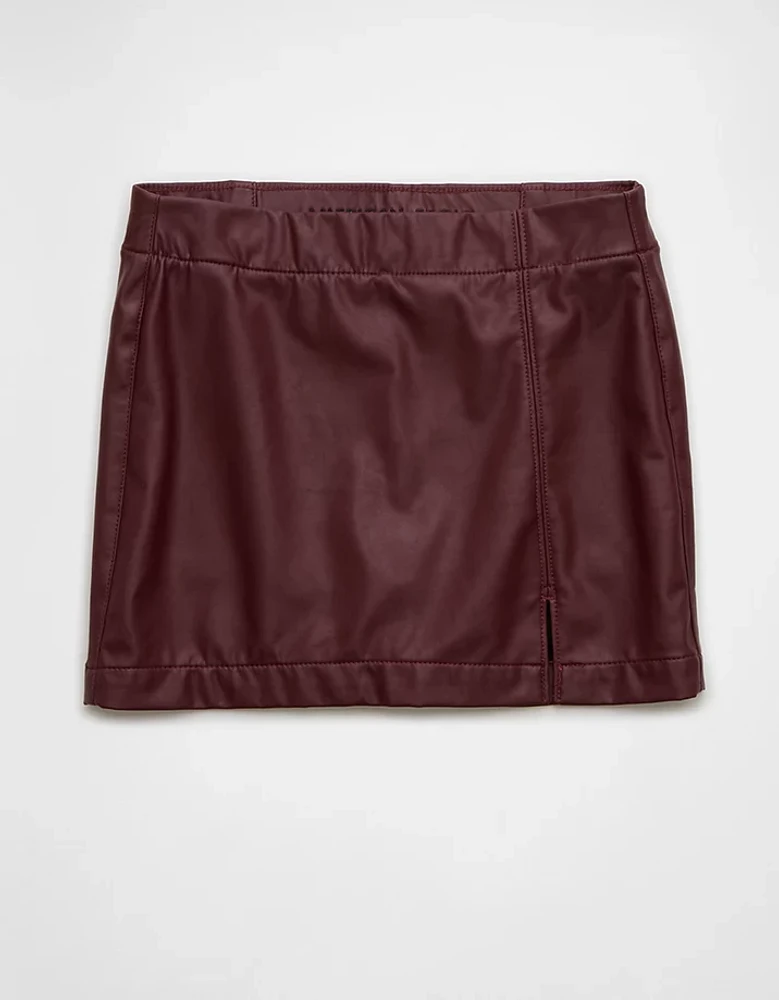 Jupe-short en cuir végétalien à taille haute AE