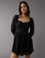 Minirobe à décolleté en cœur manches longues AE