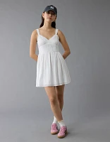 Minirobe à œillets encolure en V AE
