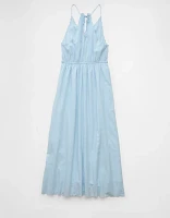 Robe mi-longue brodée à encolure en V AE