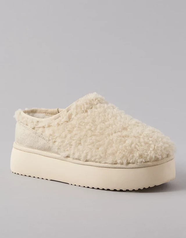 AE The Sherpa Hangout Slip-On Slipper at Foxvalley Mall in  display picture 1