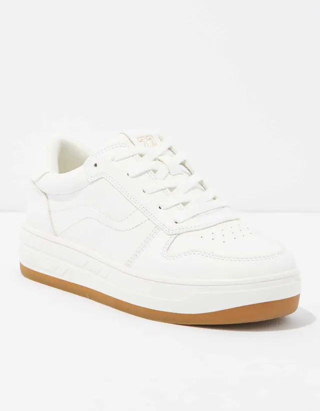 AE Embroidered Platform Sneaker