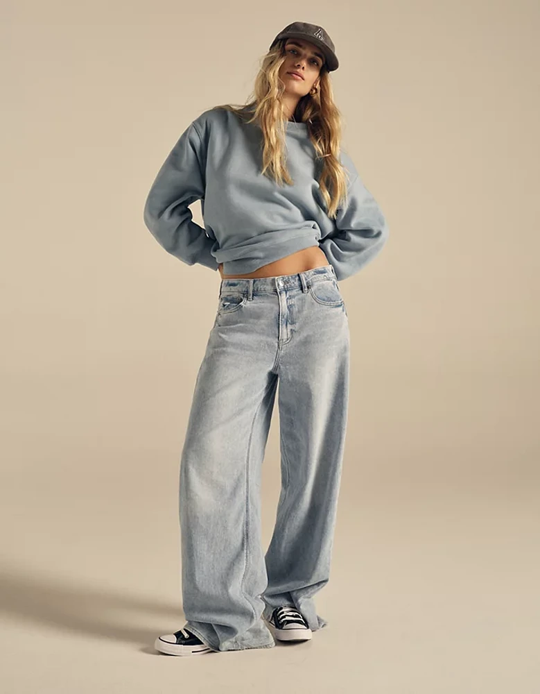 AE Dreamy Drape Stretch Super High-Waisted Baggy Wide-Leg Jean