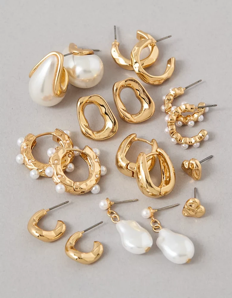 Emballage de neuf paires de boucles d’oreille dorées et à perles AEO