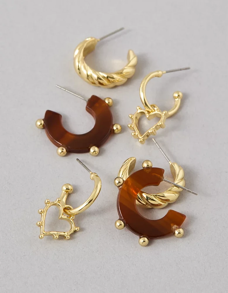 Emballage de trois paires de boucles d’oreilles à clous décoratifs en résine AEO