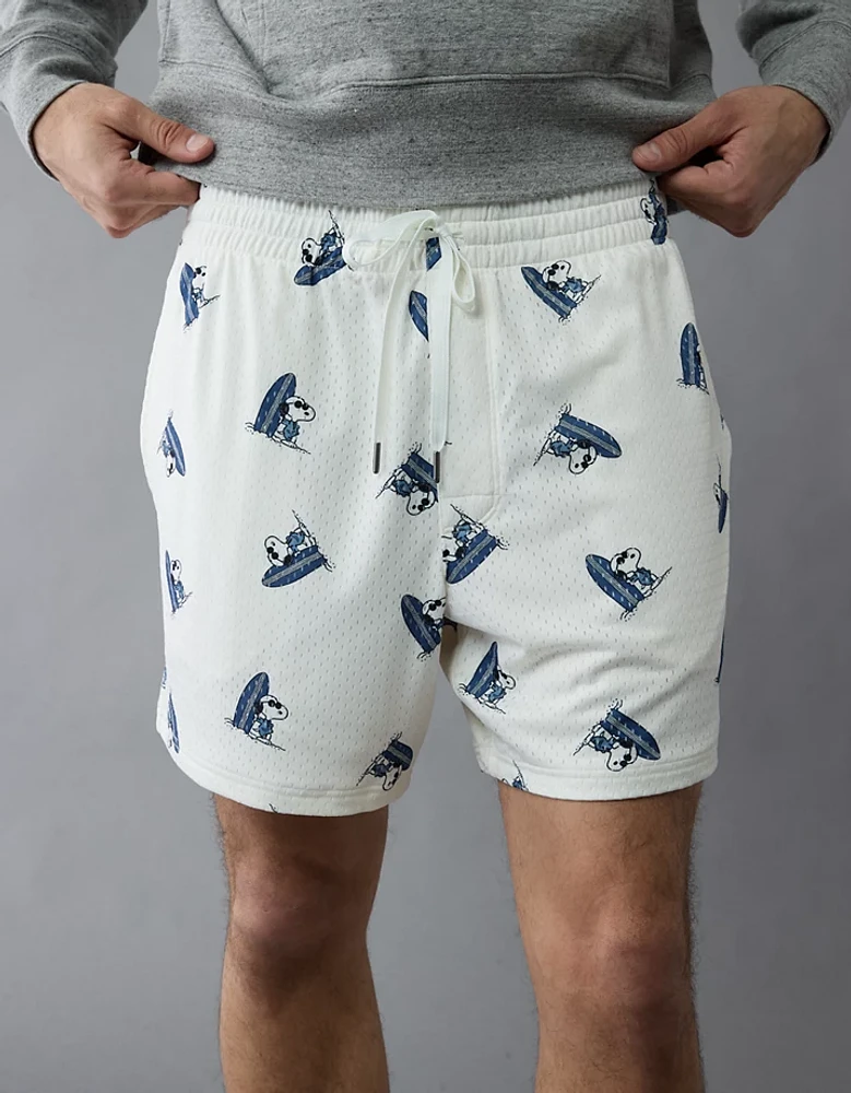 Short de détente en maille 6 po à image Snoopy surf sur le canapé AE