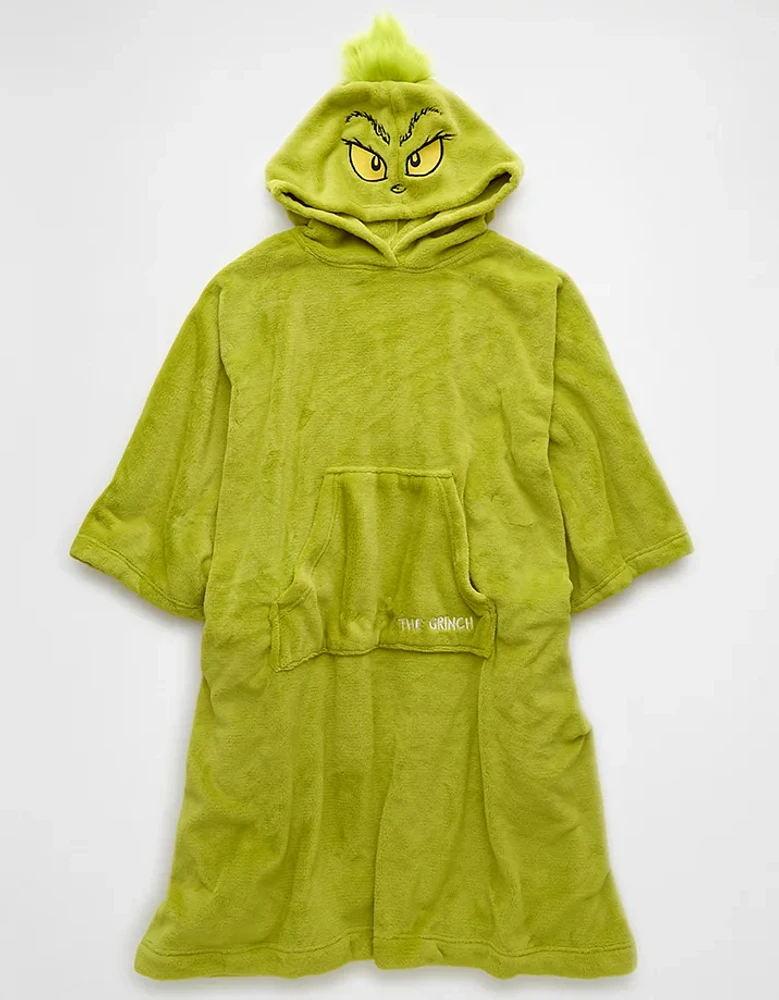 AE Grinch Fall Blanket Poncho