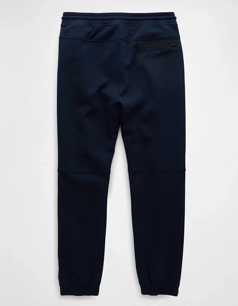 AE 24/7 Tech Fleece Jogger