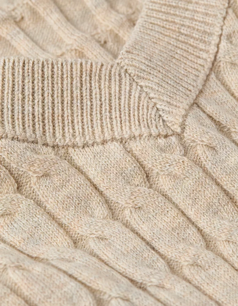 AE Fitted Cable Knit V-Neck Sweater