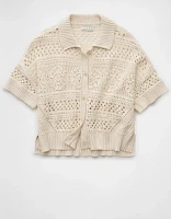 Polo en tricot crocheté à boutons AE