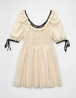 Minirobe à corsage manches bouffantes ruchée AE