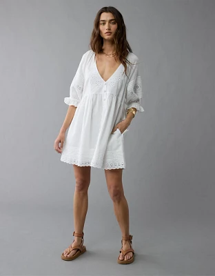 Minirobe fluide brodée à manches bouffantes AE