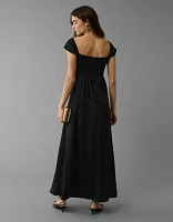 Robe longue à épaules dénudées et décolleté en cœur satin AE