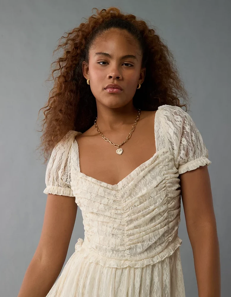 Robe mi-longue avec dentelle AE