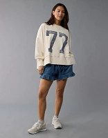AE Big Hug Graphic Crew Neck Sweatshirt