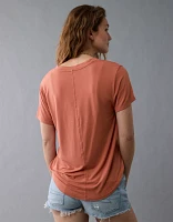 T-shirt à encolure en V Doux et sexy AE
