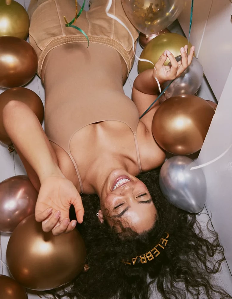 SMOOTHEZ Scoop Bodysuit