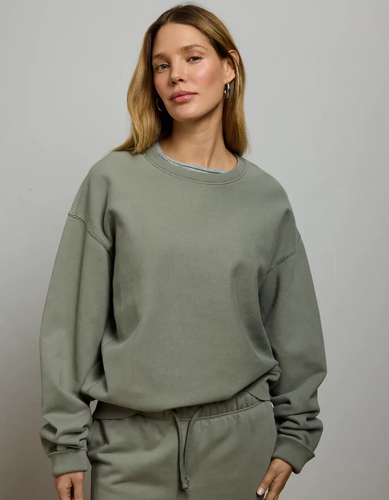 AE77 Premium Fleece Crew Neck Sweatshirt