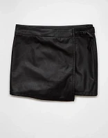 Jupe-short portefeuille en cuir végétalien à taille haute AE