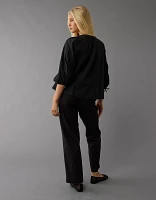 Blouse à encolure ouverte et manches longues AE