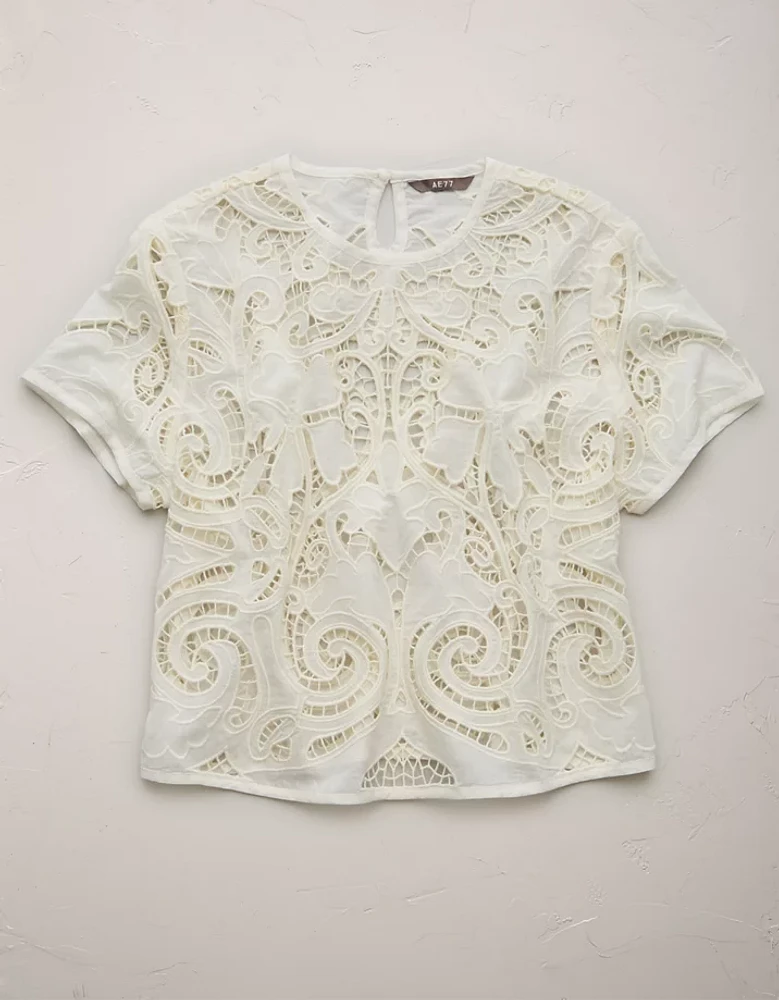 AE77 Premium Lace T-Shirt