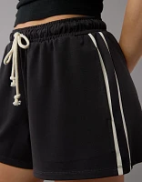 Short de sport à taille haute en molleton AE