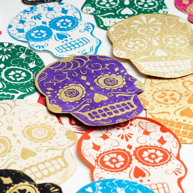 Lodge Cast Iron: Xolo Sugar Skull Comal/Griddle #castiron #castironcookware  #lodgecastiron 