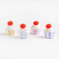 Cupcake Surprise Balls