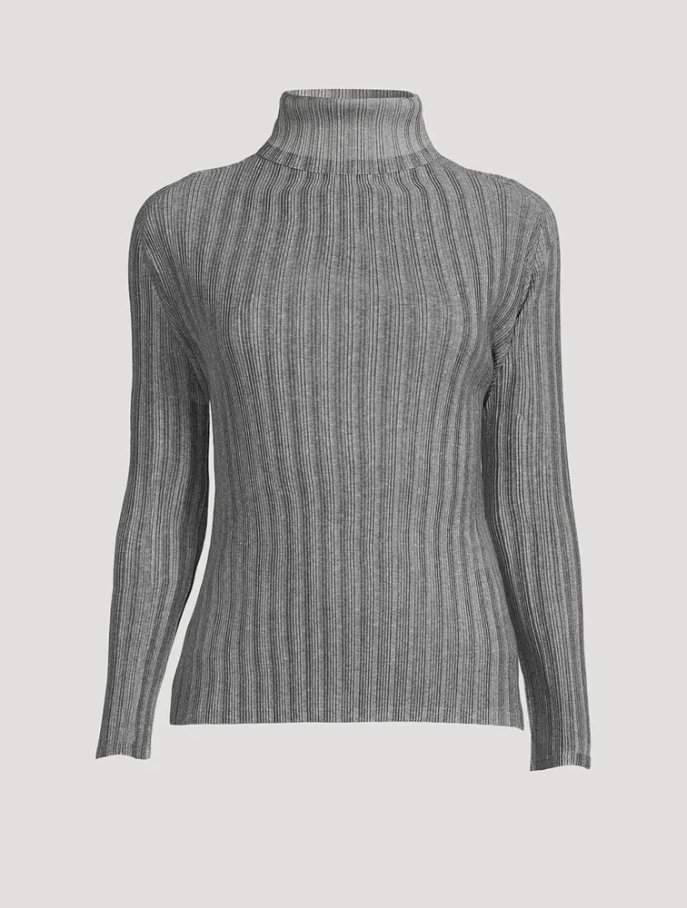 Rib Pleats Basics Turtleneck Top