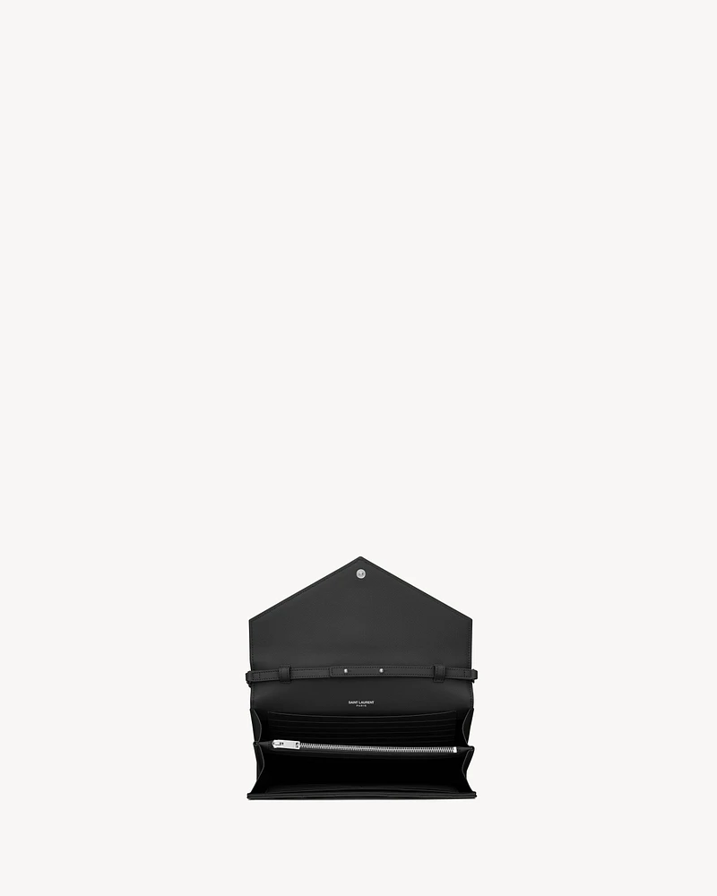 CLASSIC CASSANDRE CHAIN WALLET IN GRAIN DE POUDRE LEATHER