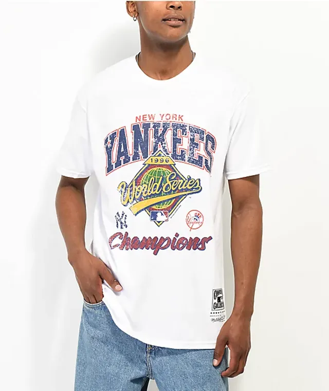 New York Yankees Medium Mens Blue Graphic Logo Henley Style Tshirt MLB