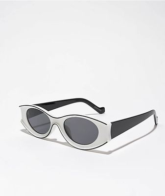 White Black Outline & Smoke Black Sunglasses