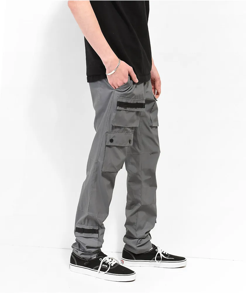 Street Style Panel Trim Patch Pocket Oversized Cargo Jeans - Gray