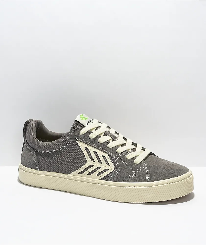 Cariuma Catiba Pro Charcoal Grey & Ivory Skate Shoes