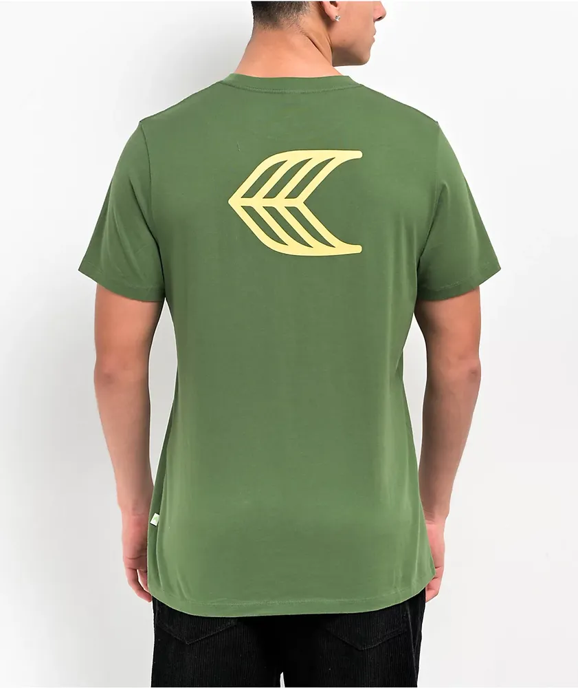 Cariuma Center Logo Green T-Shirt