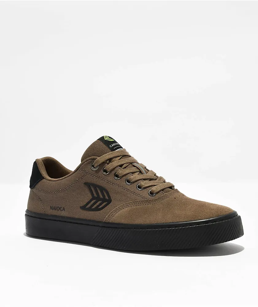 Cariuma Naioca Khaki & Black Ivory Skate Shoes