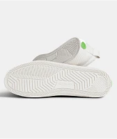 Cariuma OCA Low White Canvas Skate Shoes