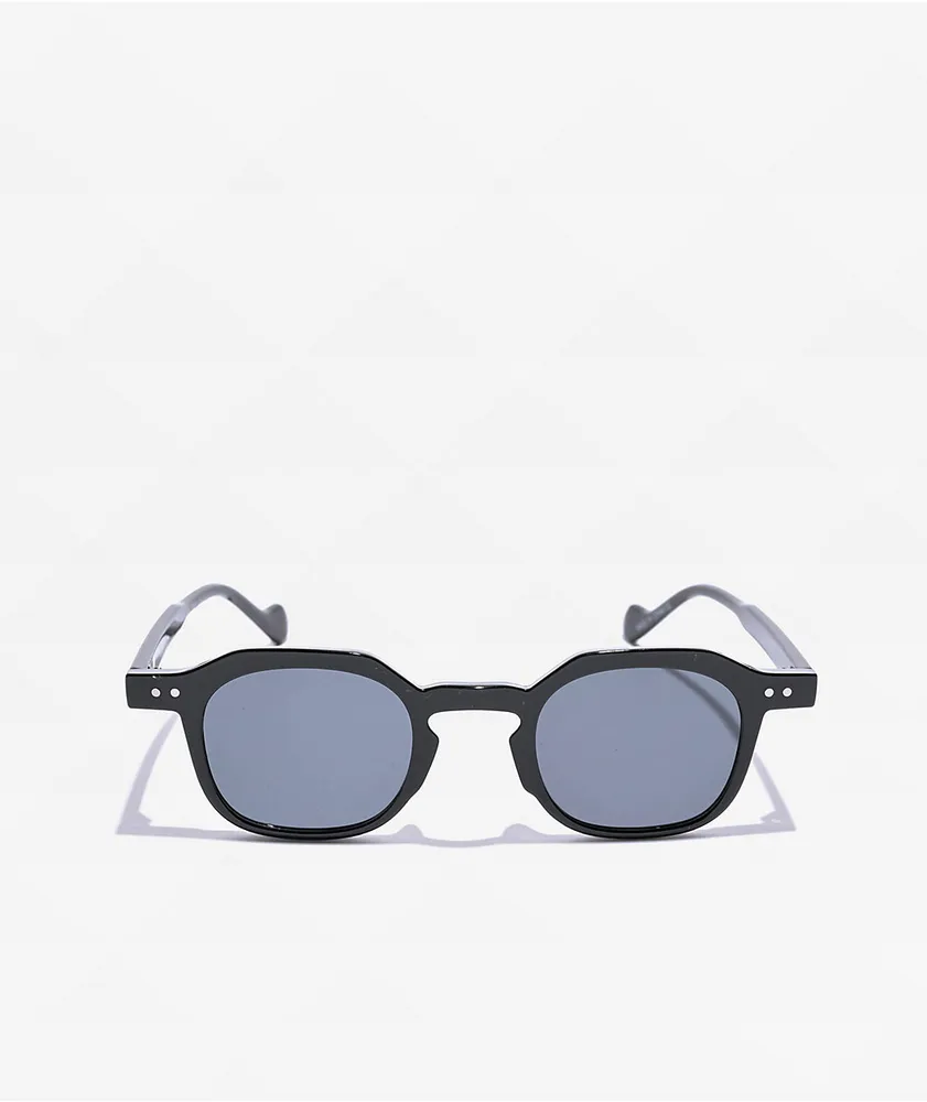 Chester Black Sunglasses