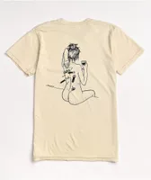 Melodie Backscratch Neutral T-Shirt