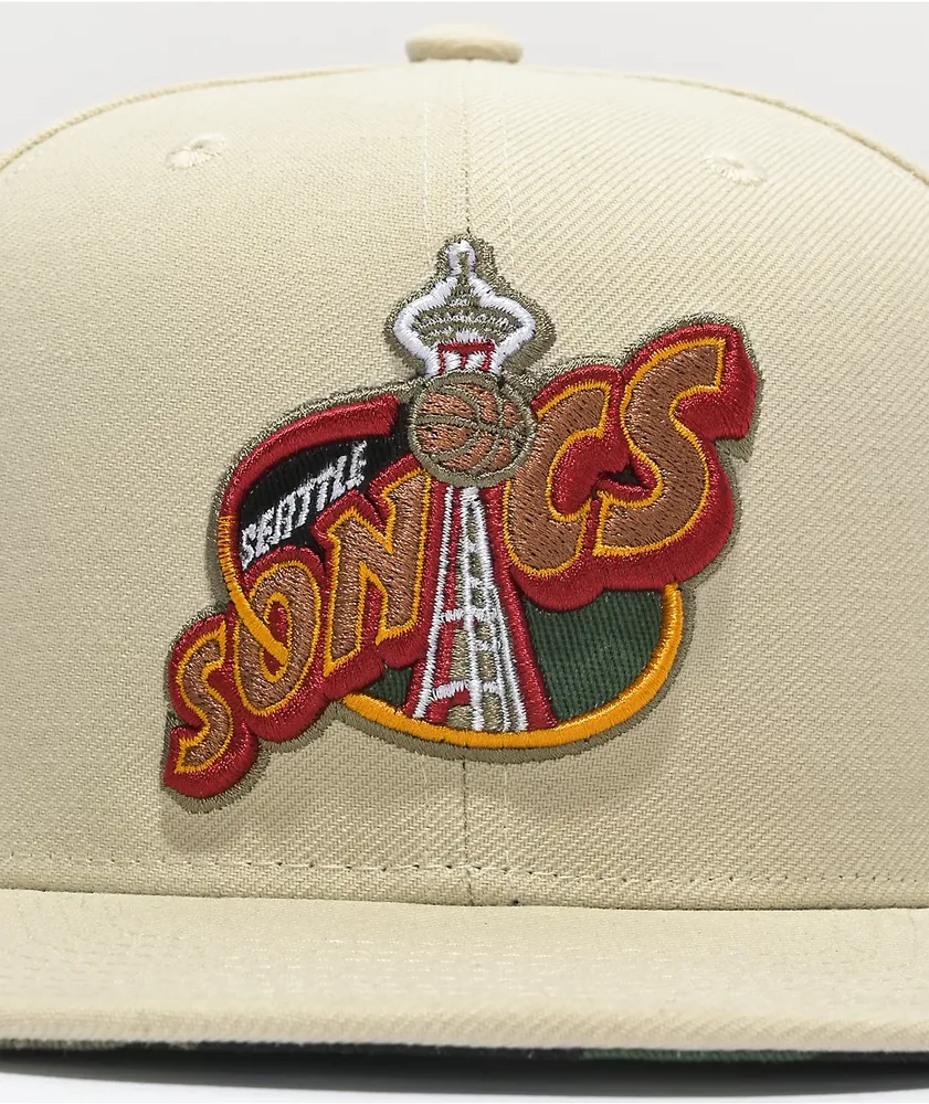 Mitchell & Ness x NBA Sonics Off White Snapback Hat 