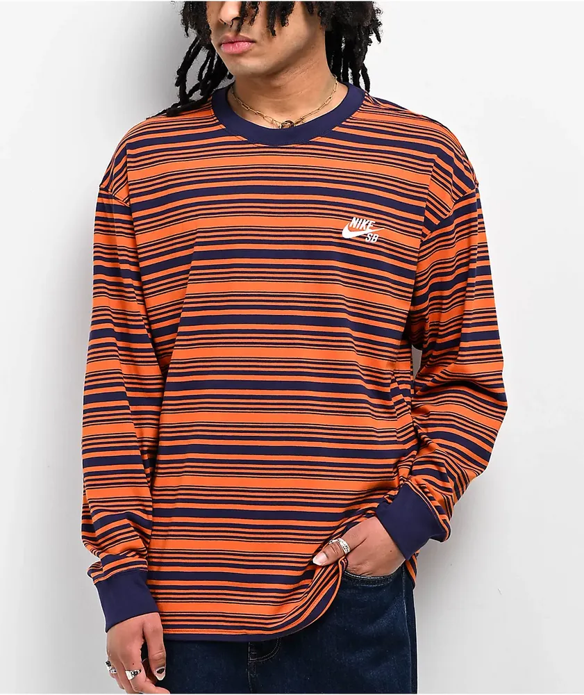 Nike Swoosh Logo Embroidered Crewneck Sweatshirt in Orange