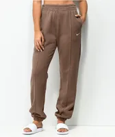 Nike Sports Wear Essential Fleece Brown Sweatpants