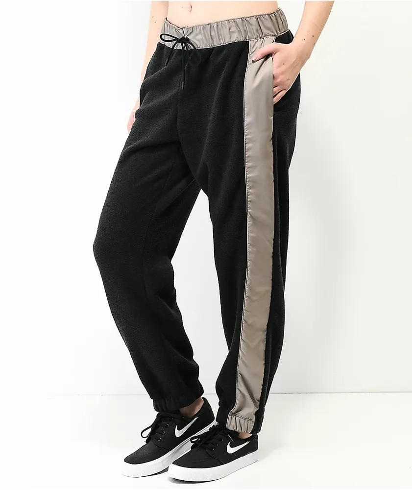 Nike Sportswear Essential Black & Grey Fleece Sweatpants