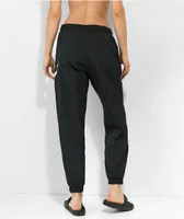 Nike Sportswear Essential Black Mid-Rise Pants