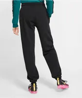 Nike Sportswear Essential Black Sweatpants
