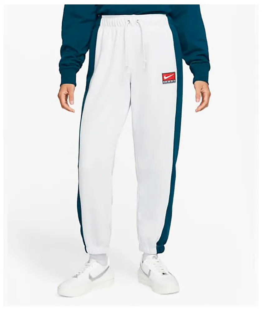 Nike Sportswear Essential Light Blue Fleece Sweatpants