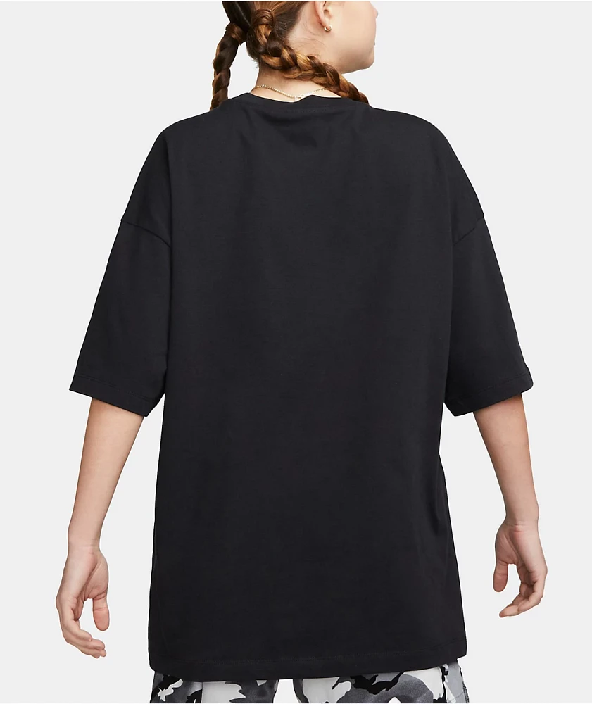 Nike Sportswear Women's Essential Black T-Shirt