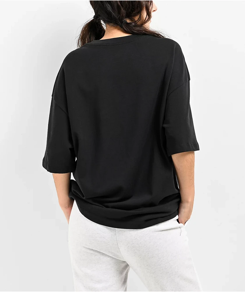 Nike Sportswear Women's Essential Black T-Shirt