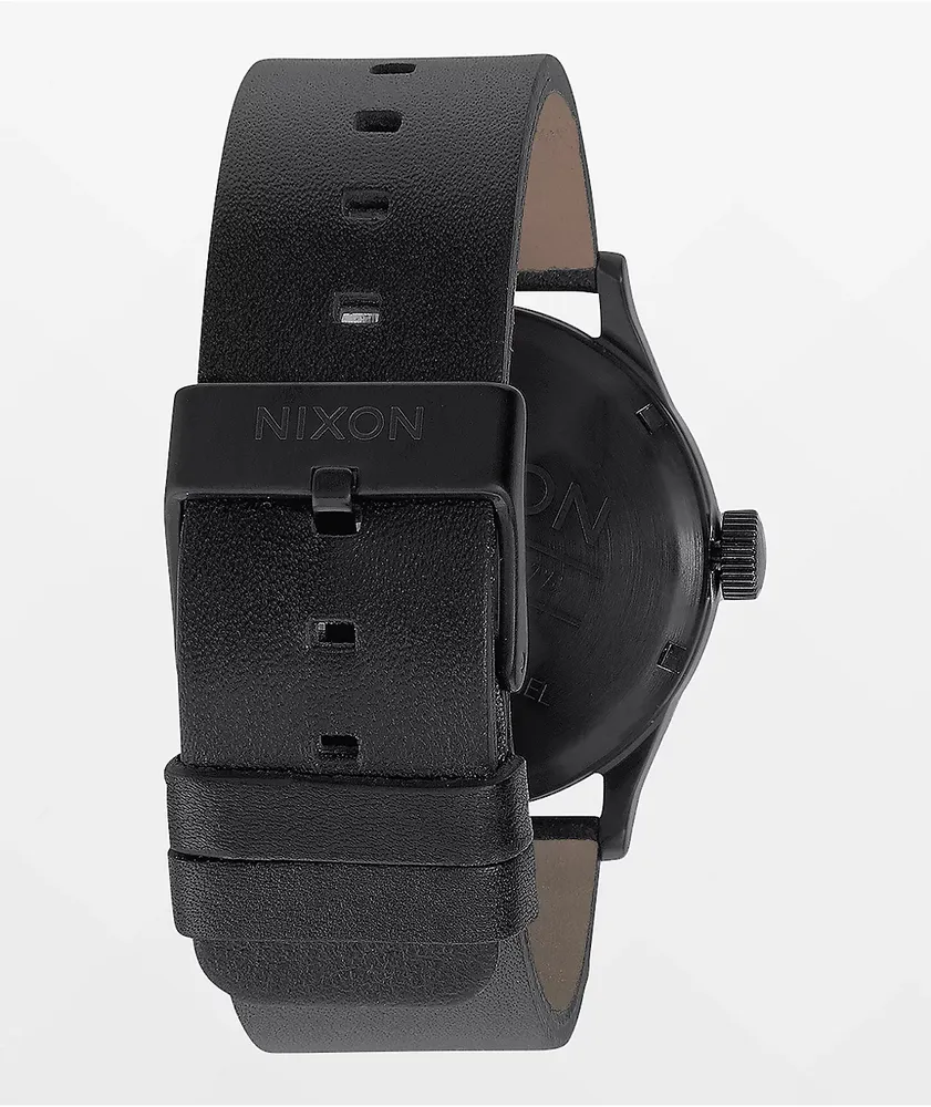 Nixon Sentry Leather Black Analog Watch