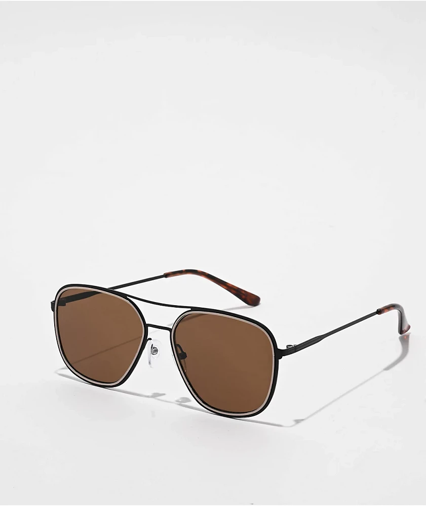 Semi Traditional Black & White Pilot Sunglasses